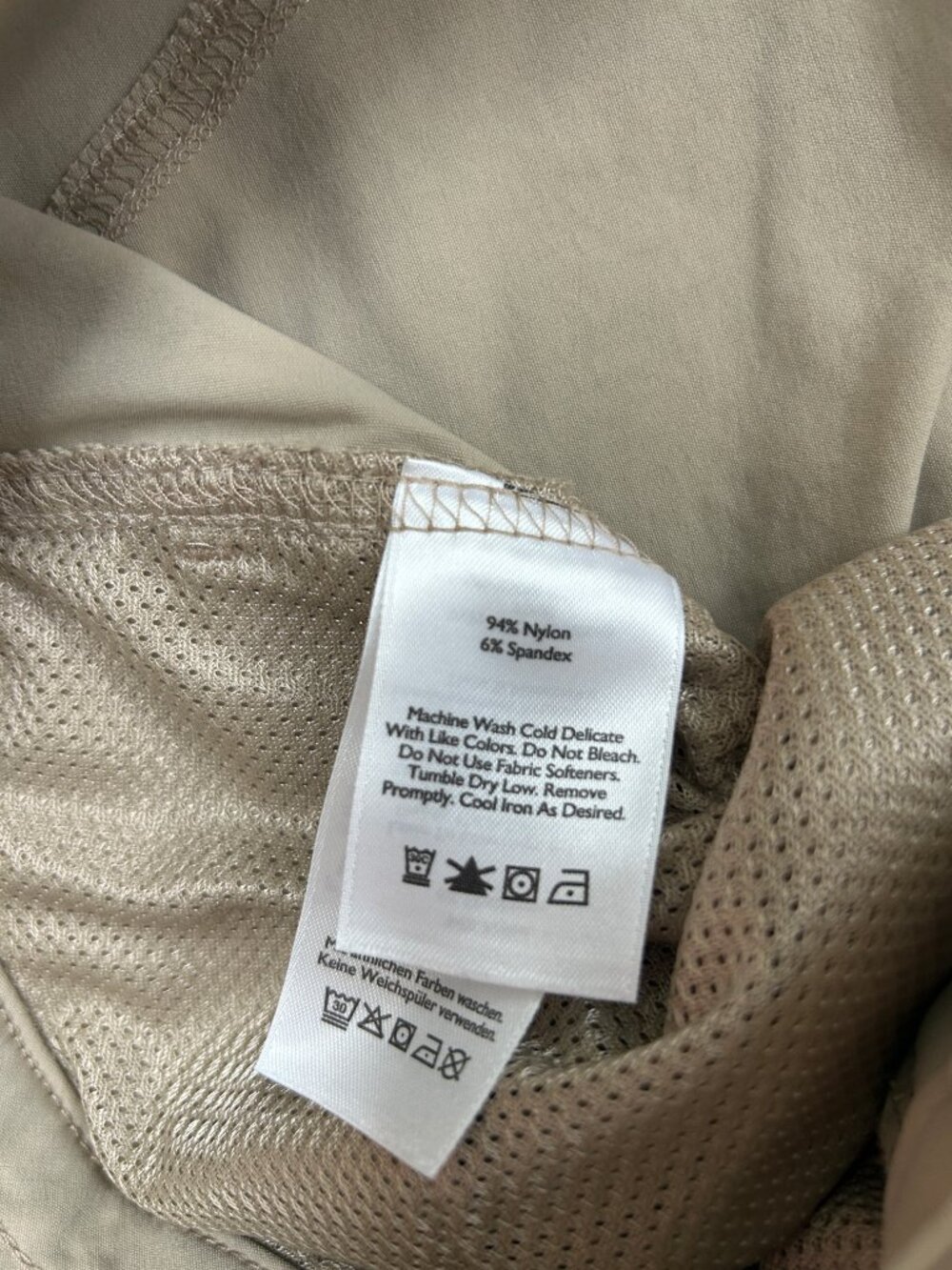 Eddie Bauer Womens 16W Khaki Hiking Cargo Pants Outdoor Travel Utility Gorpcore - Picture 5 of 8